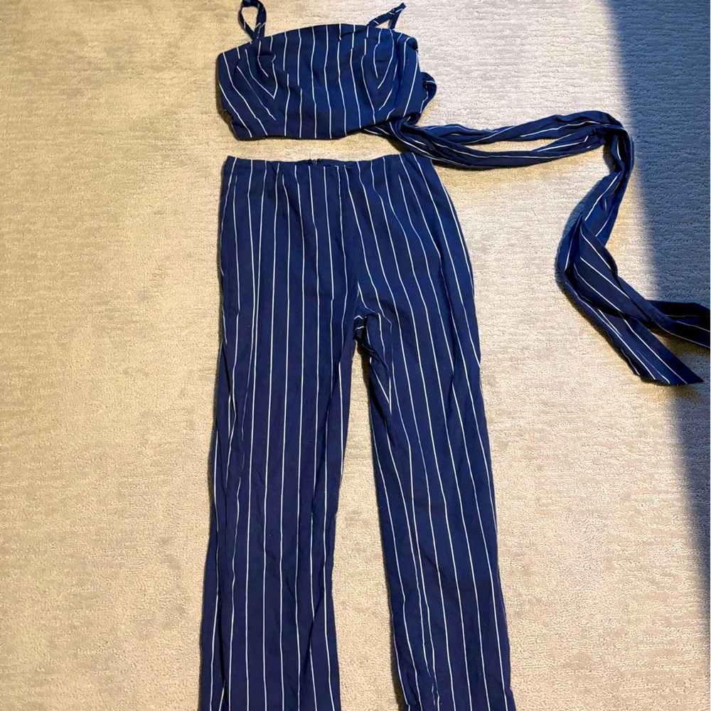 Wayf 2 piece navy set - crop top and pants (linen breathable)